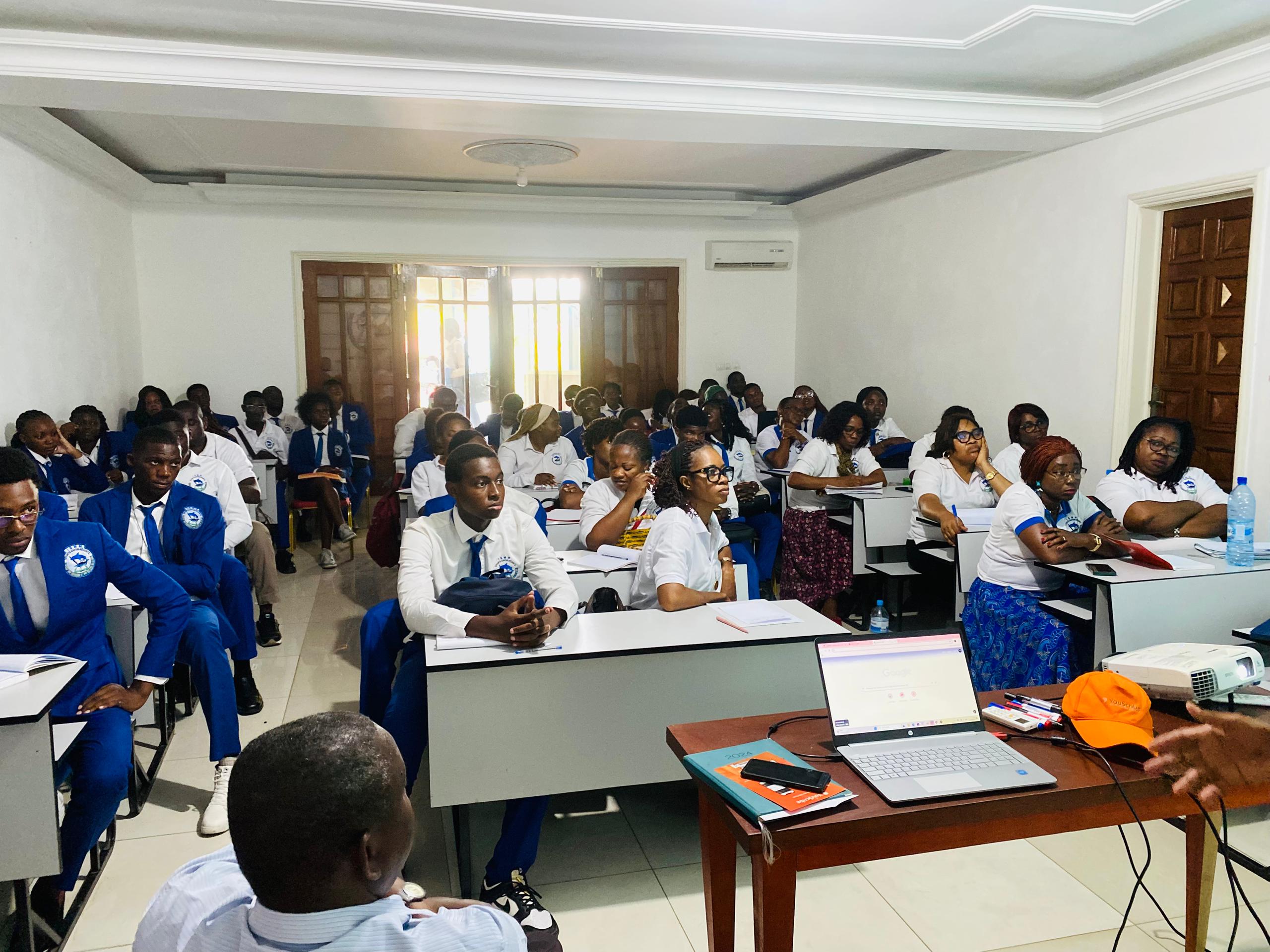 Salle de cours moderne ISMM Ambowé
